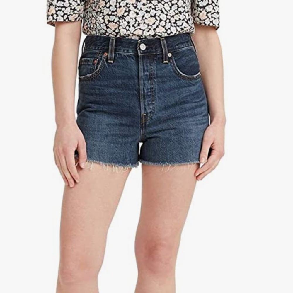 Levi’s ribcage shorts